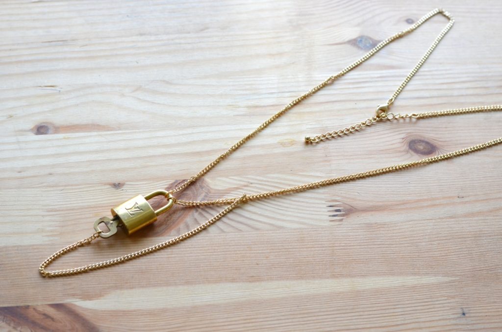 DIY Louis Vuitton Lock Necklace -