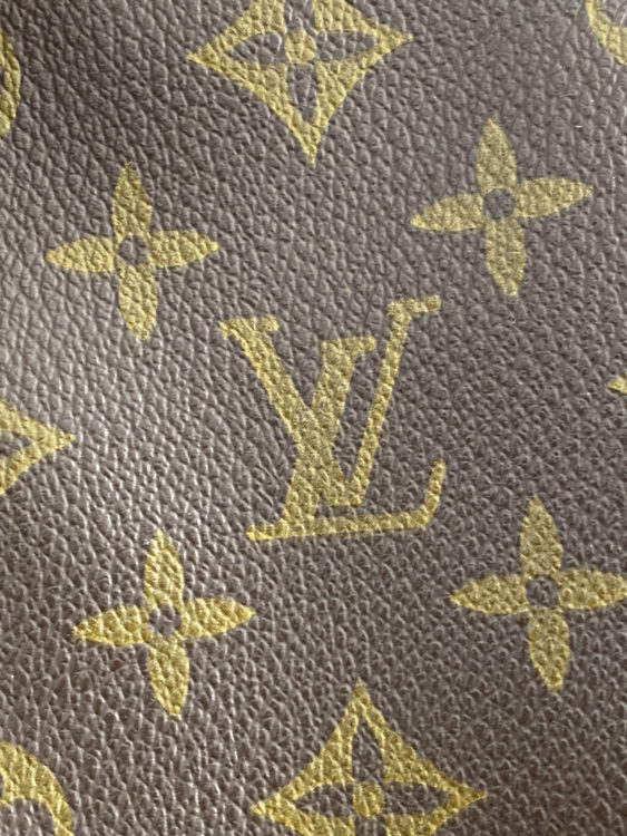 Bought a vintage French Company Louis Vuitton Speedy 25 for $5 today. They  thought it was fake lol can't wait to restore this one. : r/ThriftStoreHauls